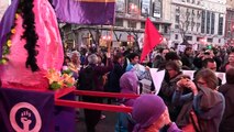 8 de Marzo - miles de personas claman por el aborto y contra Gallardón