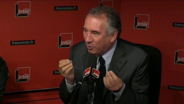 François Bayrou : Le PS et le gouvernement vont à l'encontre de ce que je considère être l'intérêt national