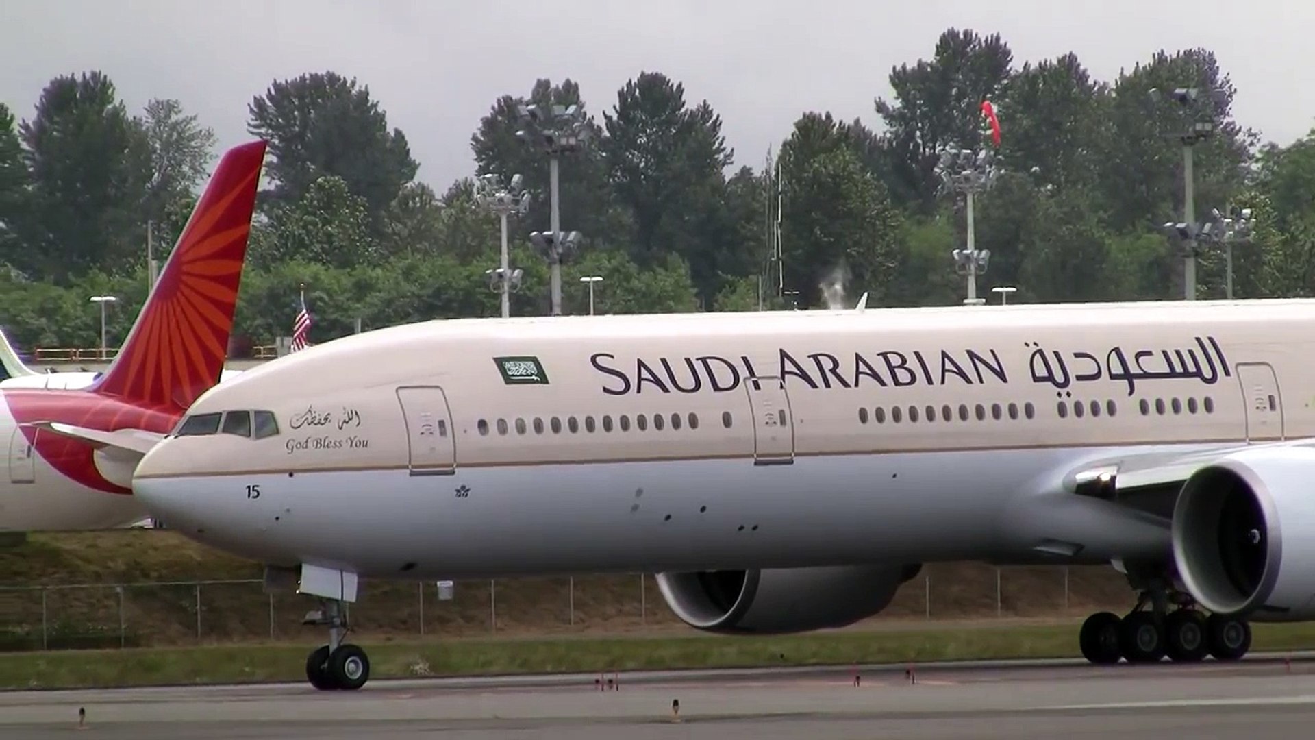 ⁣Saudi Arabian Airlines 777 Takeoff