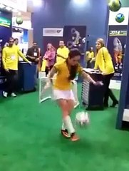 Whatsapp Latest Funny Videos | Lady Footballer