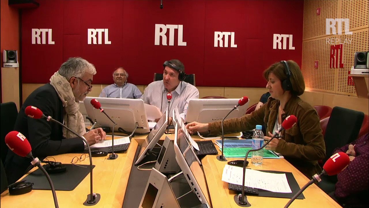 "La droite dévore les enfants filles", constate Pascal Praud