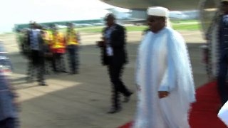 Arrivée du Président Ali Bongo Ondimba à Abuja pour l'investiture du Président du Nigéria