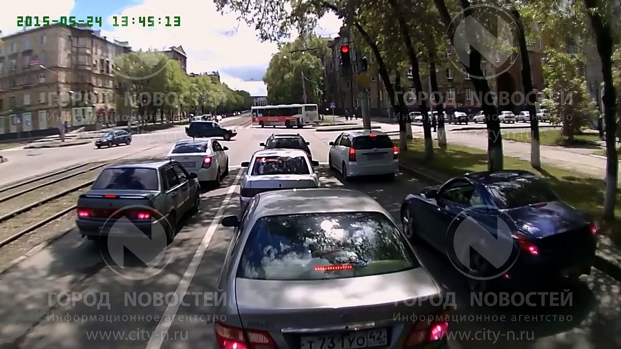 Новокузнецк - как потерять подвеску...  Черная молния уже не та...