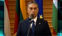 Orbán Viktor litvániai grimaszai (lassított)  - 2012.09.24.