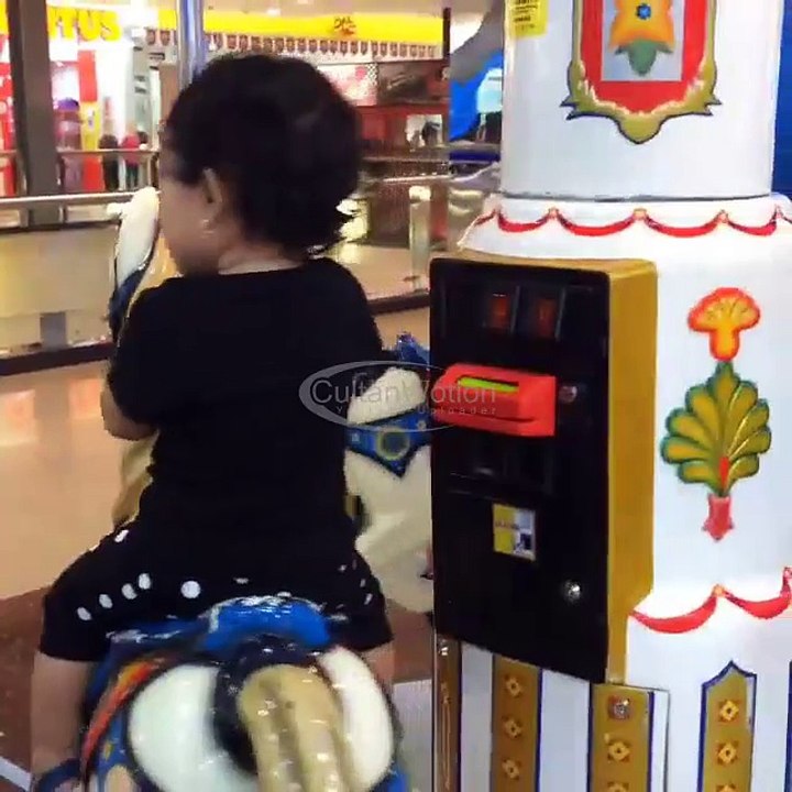 Video Lucu Bilqis Khumairah Razak Naik Komedi Putar di Mall l Anak Ayu Ting Ting
