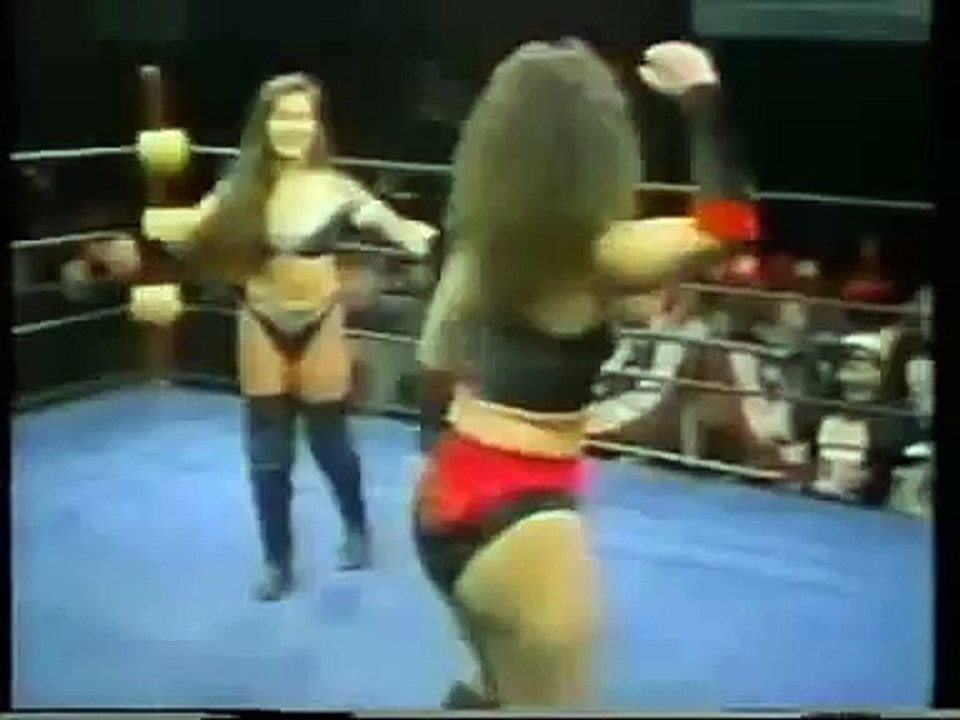 Malia Hosaka vs Brandi Alexander Ladies Wrestling