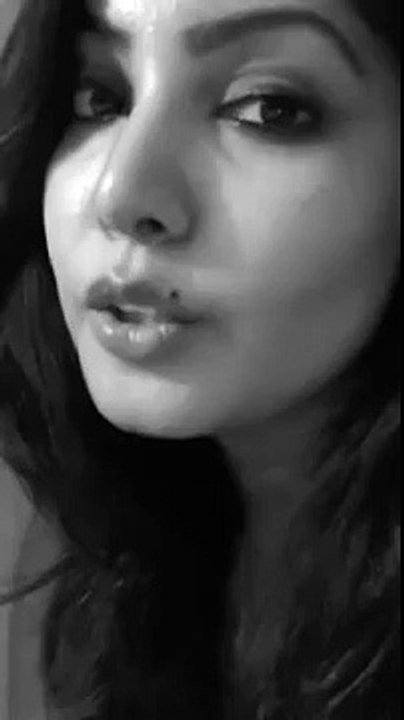 Komal Jha Sexy Songs (Talking & Hot videos) Must Watch