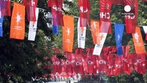 Türkiye'deki renkli seçim kampanyaları sokakları şenlendirdi