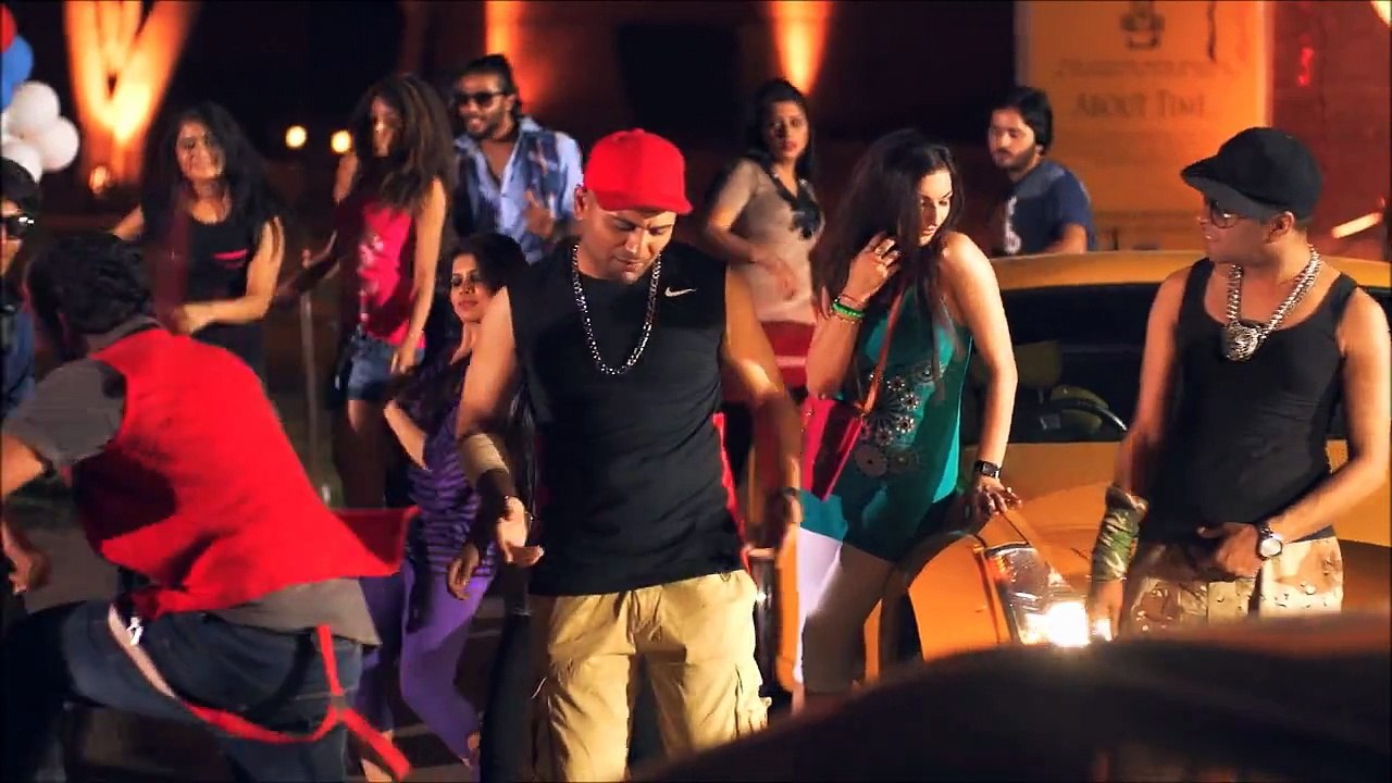 Mere Naal - Chaos, B-Nyce, and Saber Toothed Tiger - Official Video (PK Hip Hop 2015)