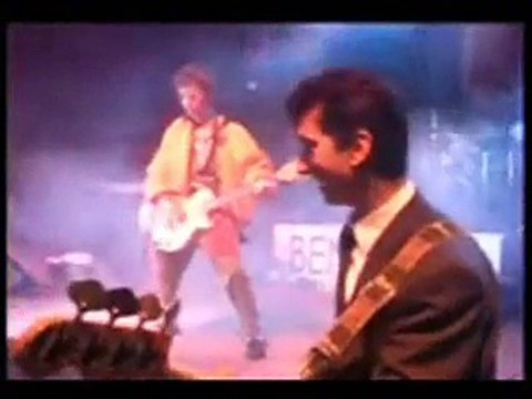 PRLJAVO KAZALIŠTE - Moja djevojka je otišla u armiju (1985)