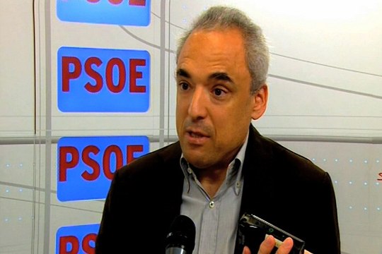 Simancas pide a C's regeneración democrática