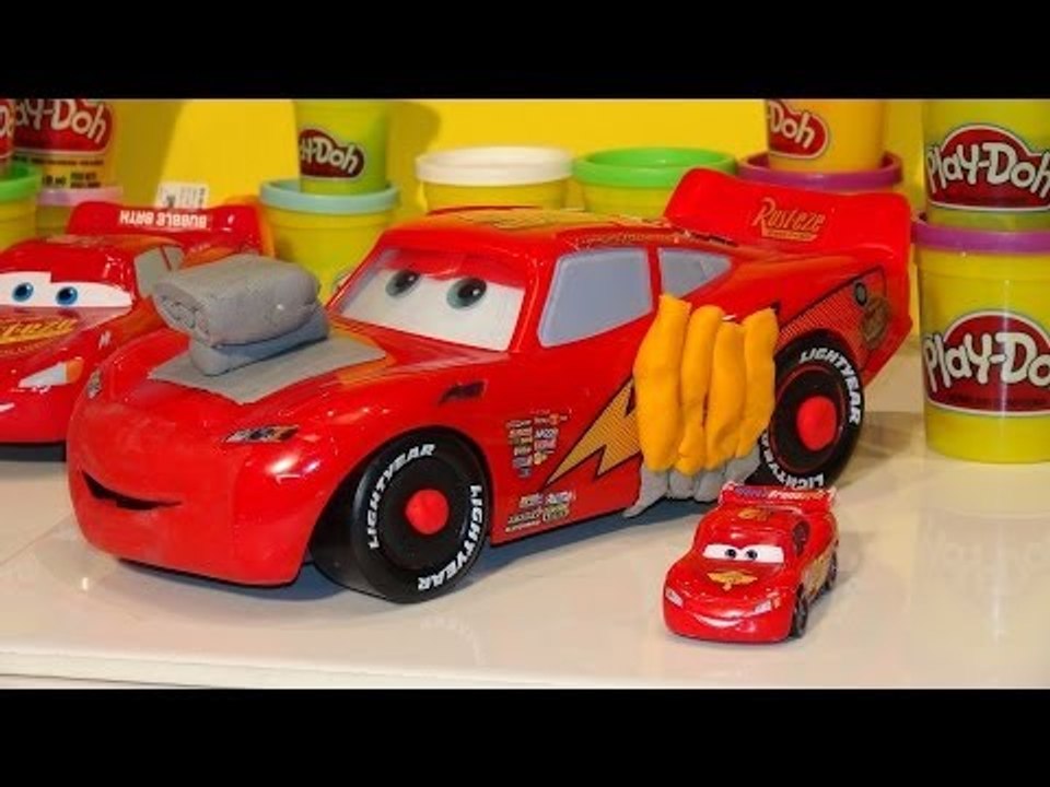 Play Doh Firey Fast Talkin' Lightning McQueen made from a Klip Kitz Fiery Lightning McQueen