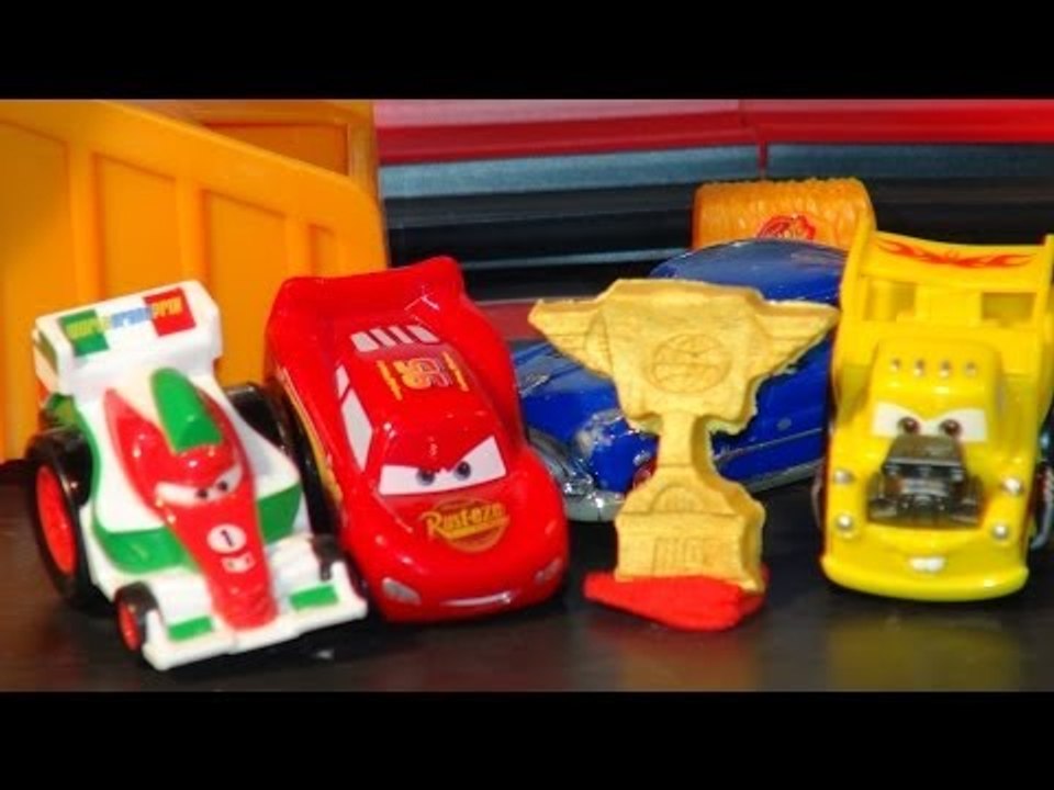 Disney Pixar Cars2 , Riplash Racer Rematch with Lightning McQueen and Francesco Bernoulli with Funny