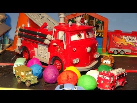 Play Doh Pixar Cars Lightning McQueen featuring Giant RED's Nightmare and 8 Play Doh Surprise Eggs i