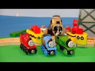 Play Doh Thomas and Friends , we make The Sodor Bay Tug out of Play Doh to help Bulstrode