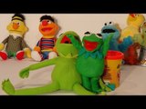 Play Doh Sesame Street , Kermit the Frog, we make Kermit the Frog out of Play Doh   lol