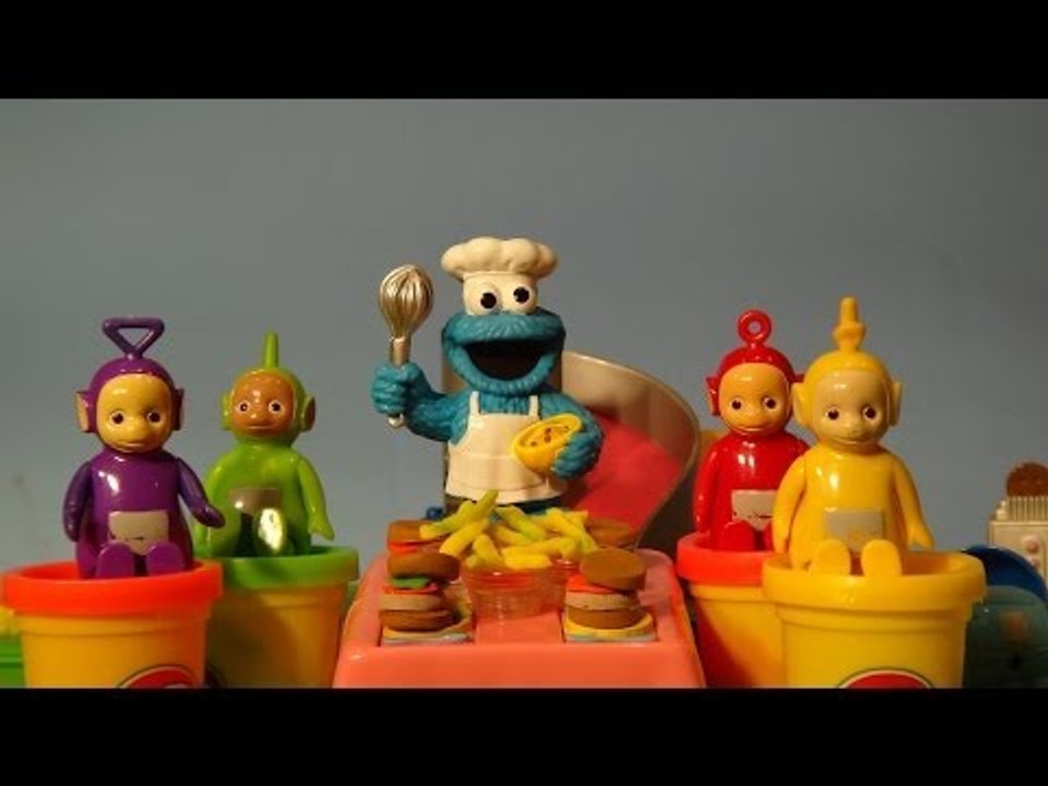 Play Doh Teletubbies and The Cookie Monster Chef , he makes them Club Sandwiches, num num num  cool