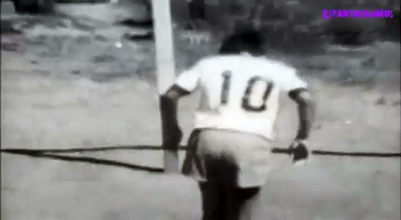 MARADONA, de niño "Mi sueño es jugar el Mundial"