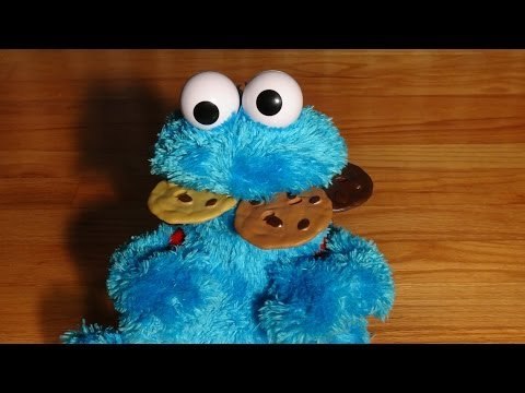 Cookie Monster Count' n Crunch , a great new toy for Christmas , watch him eat cookies..