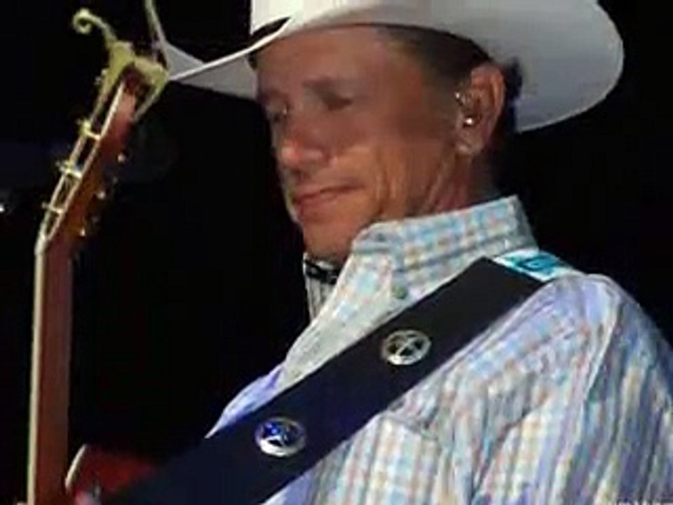 George Strait - Calgary Slideshow 06