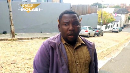 İNANILMAZ HAYVAN TAKLİTLERİ YAPAN ADAM