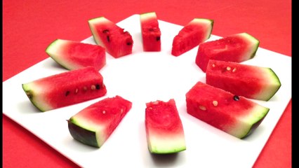 How to cut and serve a watermelon in one minute