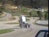 drifting with a TRUCK  derrapes CAMION
