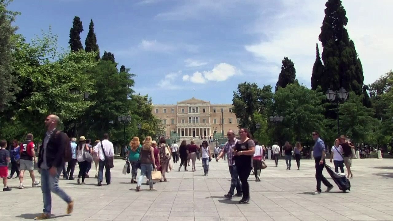 Greece submits new, 'realistic' reform plan