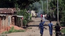 Le Burundi en crise dans l'attente d'un report des élections