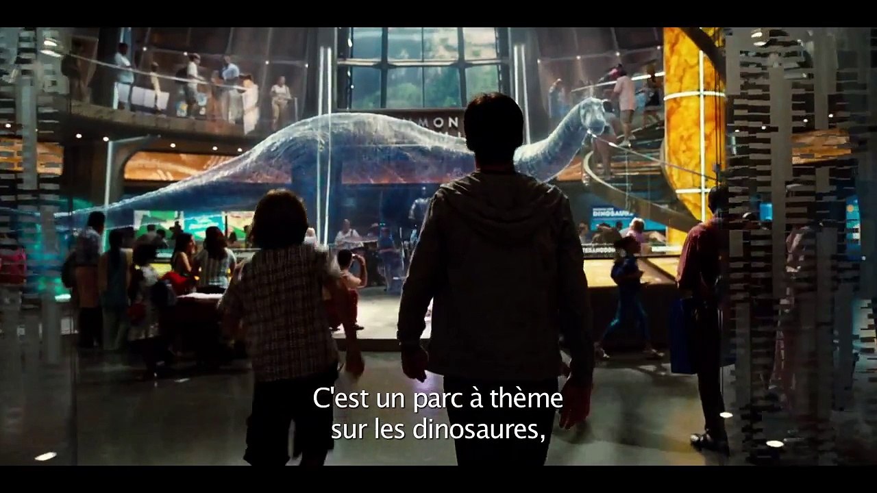 Jurassic World - Featurette "Bienvenue à Jurassic World" (VOST)