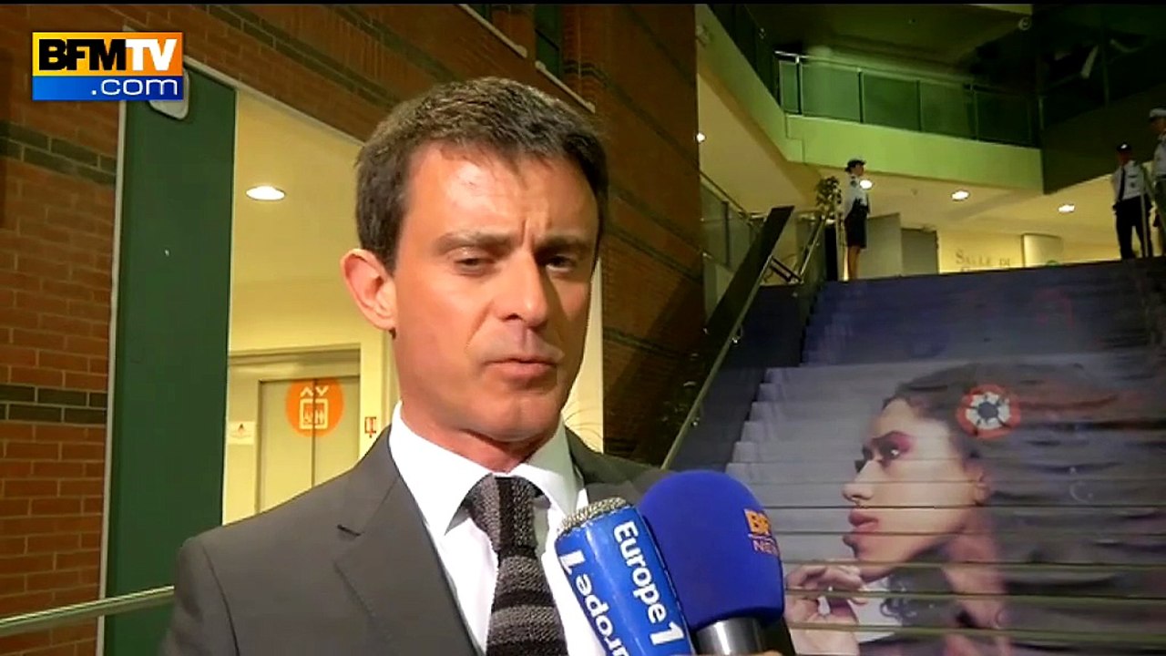 Démission de Sepp Blatter: "Le football a besoin de règles", commente Manuel Valls