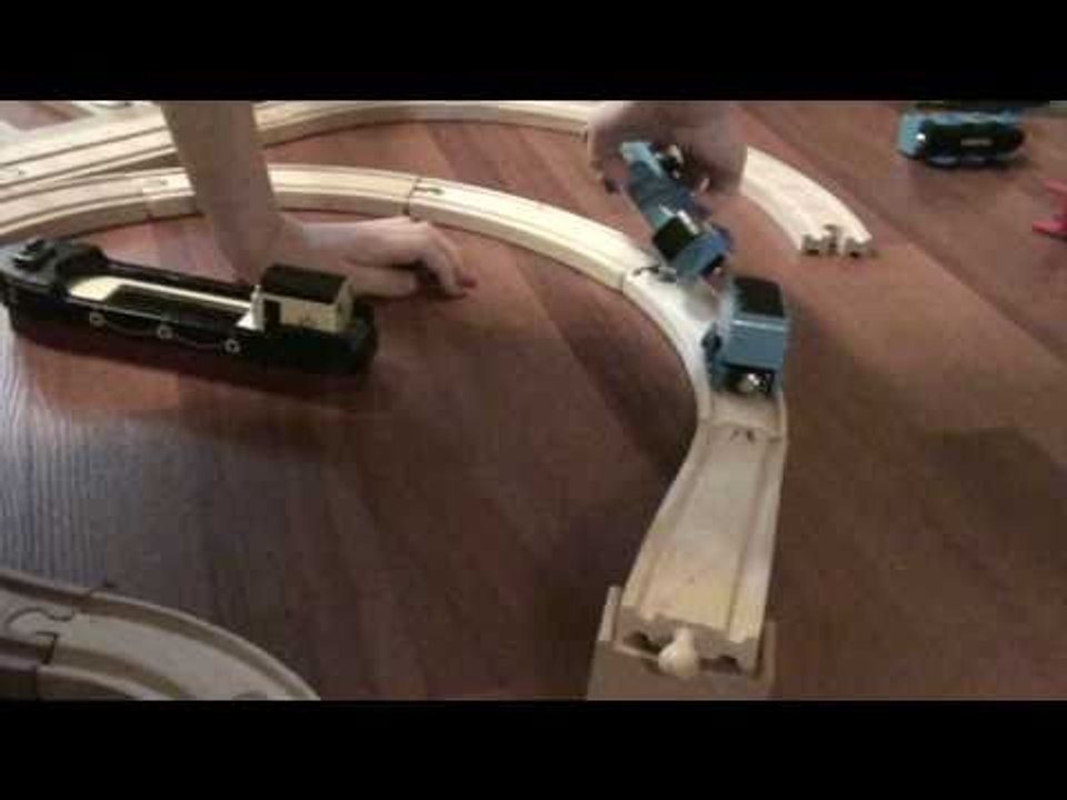 Misty Island Rescue, Gordon get the roof for the search and rescue center Chapter 3