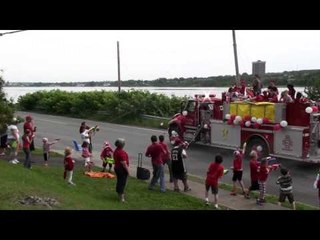 July 1st 2010 Braemar Drive Waterfight residents against the fire departents part 2