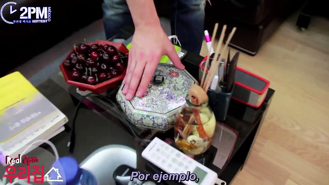 [Sub Esp] Real 2PM MI Casa - 'Chansung' Vengan~ A la casa del fotógrafo.