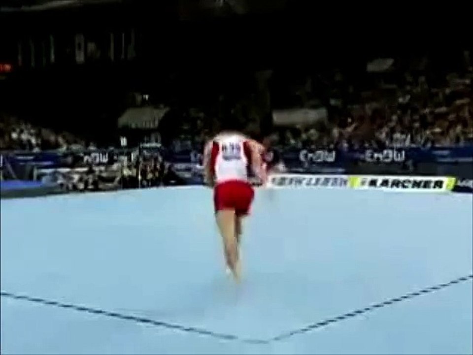 Floor Exercise Lou Yun