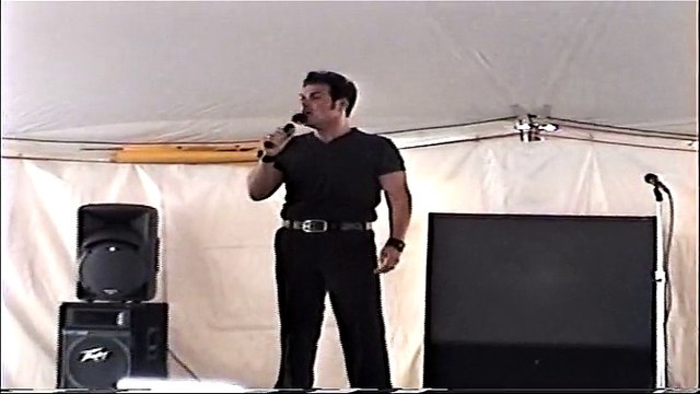 Franz Goovaerts sings 'How Great Thou Art' Elvis Week 2006