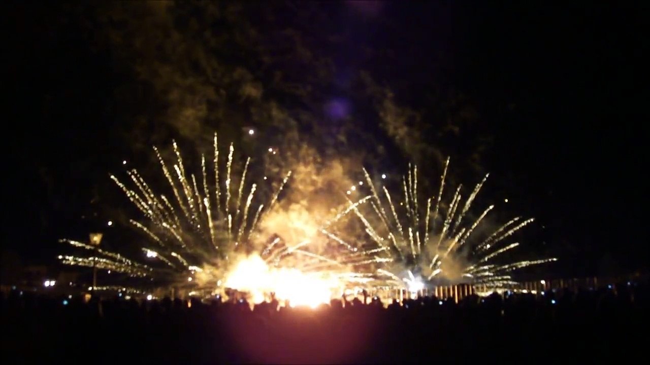 IllumiNations: Reflections of Earth, Epcot, Walt Disney World, (HD) - Winter