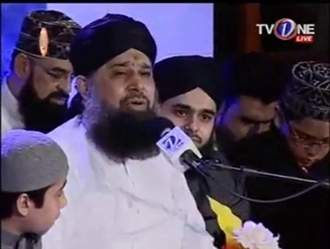 Mere Ghaus Piya Jilaani (Manqabat) Muhammad Owais Raza Qadri - New Mehfil e Naat Shab-e-Baraat [2015] Live on Tv One