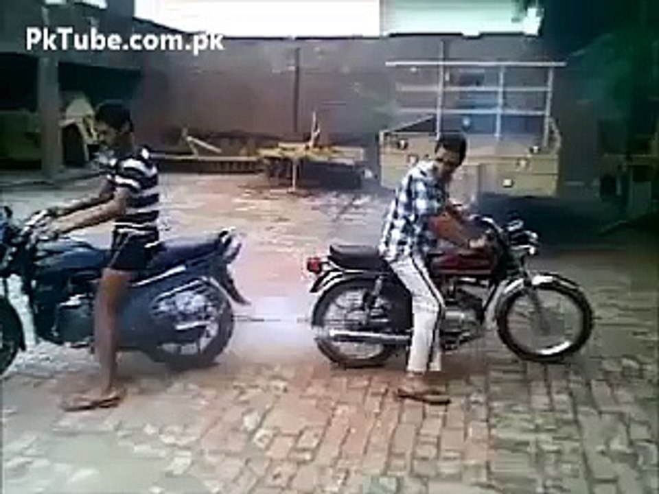 Funny Boys Doing Shocking Stunt on Bikes