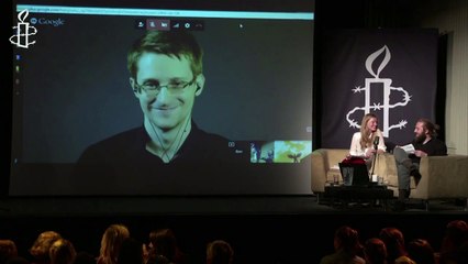 NSA: Snowden juge "historique" la réforme de la surveillance