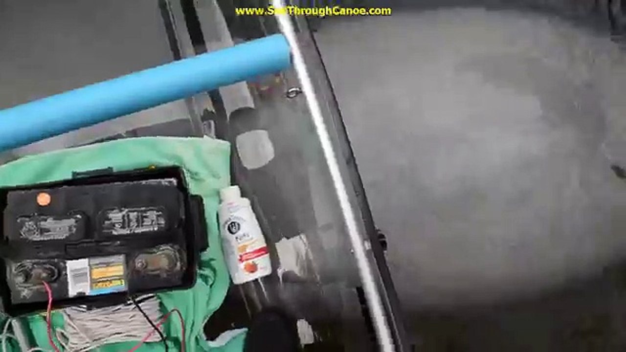 Un canoë transparent