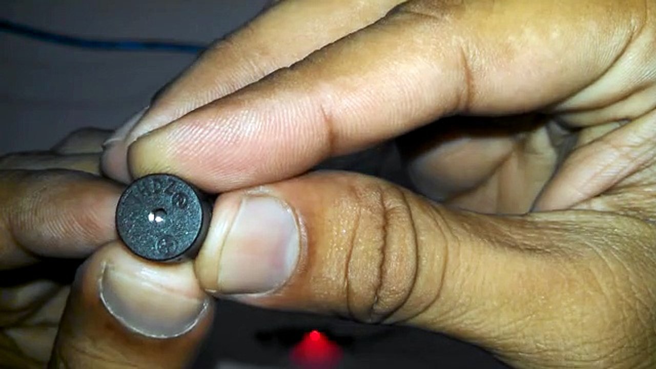 Arduino  uno urdu  tutorial  (03) buzzer on with flame sensor