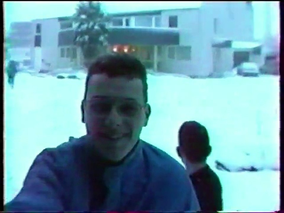IME DE TRELEAU -  Bagarre de boules de neige - février 1997