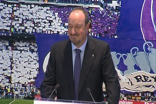 Rafa Benítez se emociona en su presentación