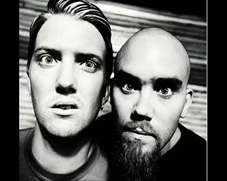 Queens of the Stone Age - No One Knows Isolated Bass Track