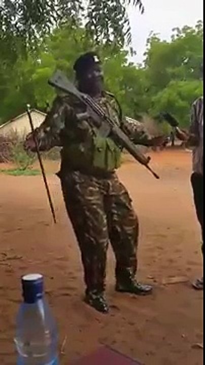 Kenyan Police Army officer Dances, Sings In Public The best African song ever!