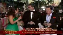 William Levy en La Alfombra de Los Premios TVyNovelas 2010