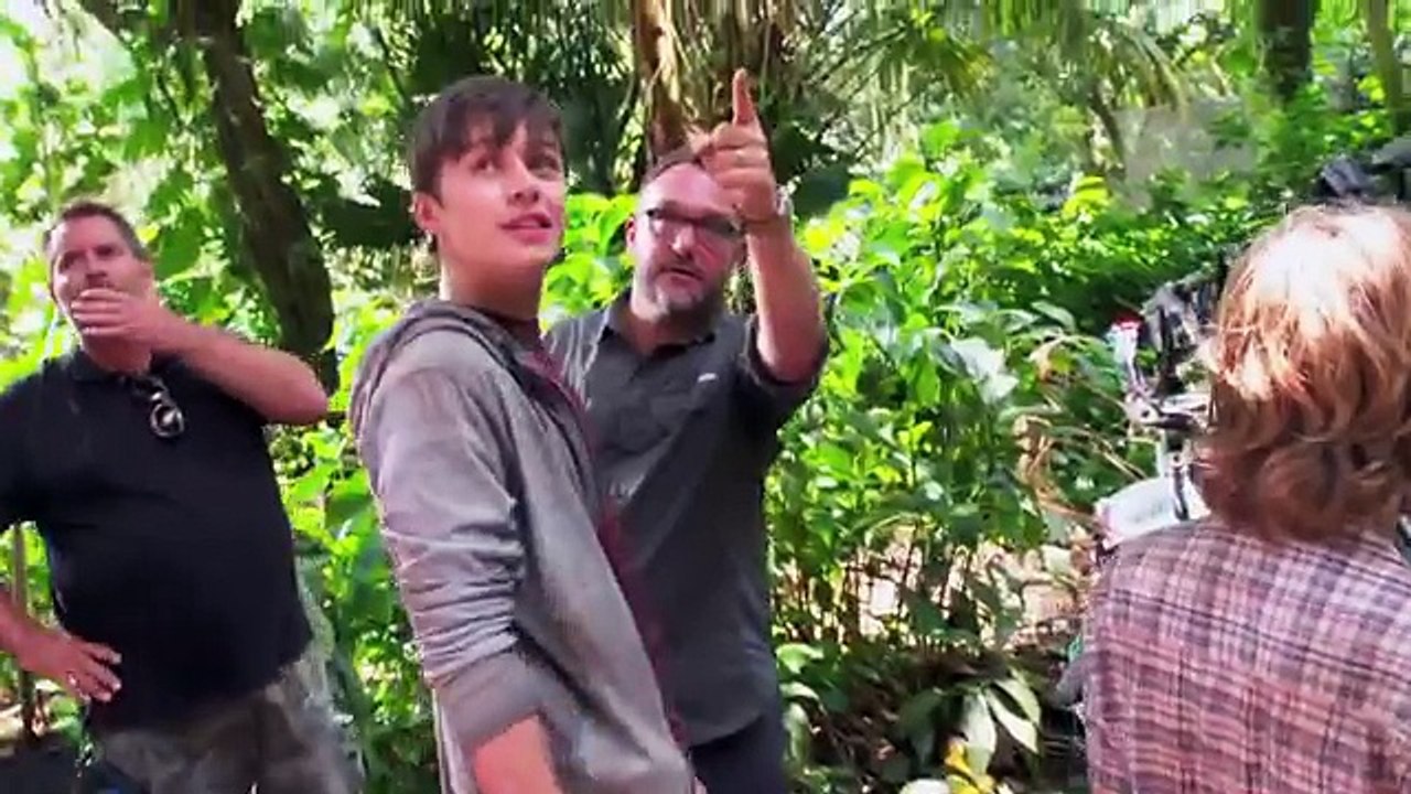 JURASSIC WORLD B-Roll Footage - Behind The Scenes (2015) Chris Pratt Sci-Fi Movie HD