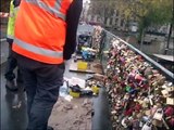 Cadenas retirés Expérimentation de parois vitrées au Pont de l'Archevêché