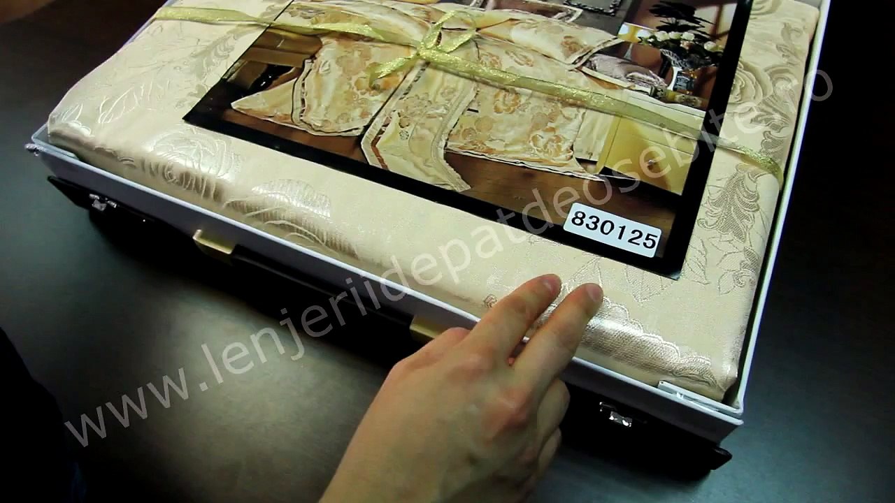 Lenjerii jacquard de lux